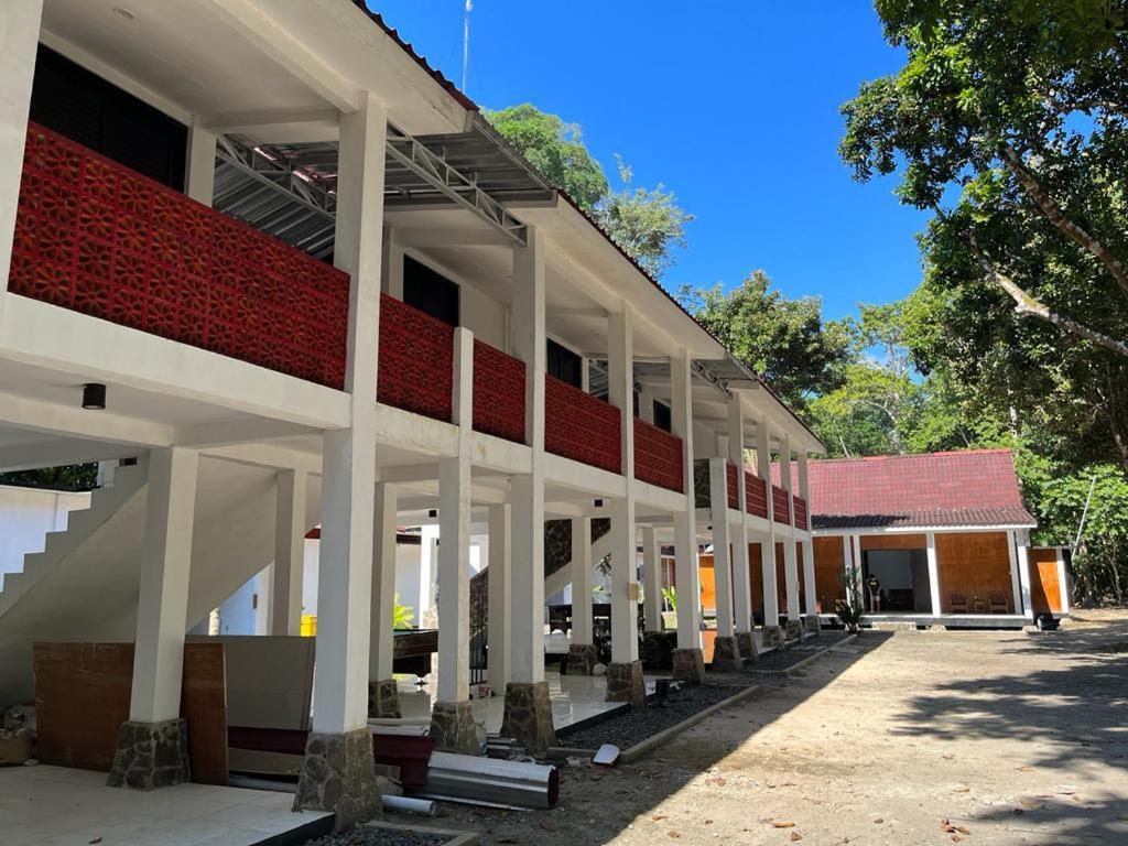 Capital O 92612 Penginapan D'Alas Purwo & Beachnearpadang Savana Sadengan Banyuwangi  Ngoại thất bức ảnh